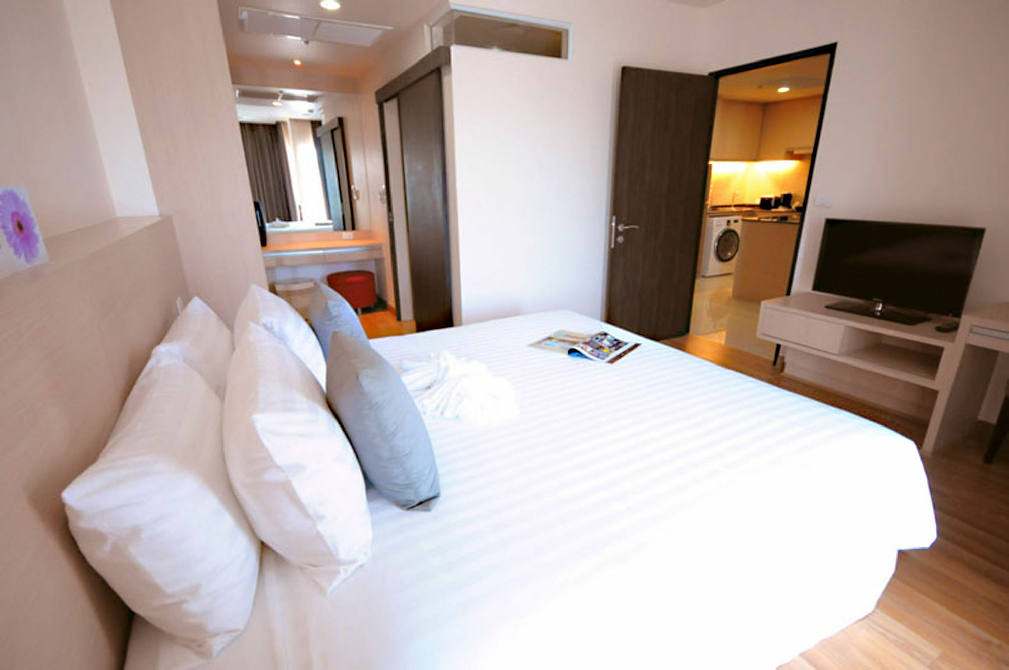 Park Village Rama II Bangkok Extérieur photo